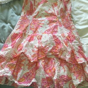 Strapless Lilly Pulitzer dress. Size: L.